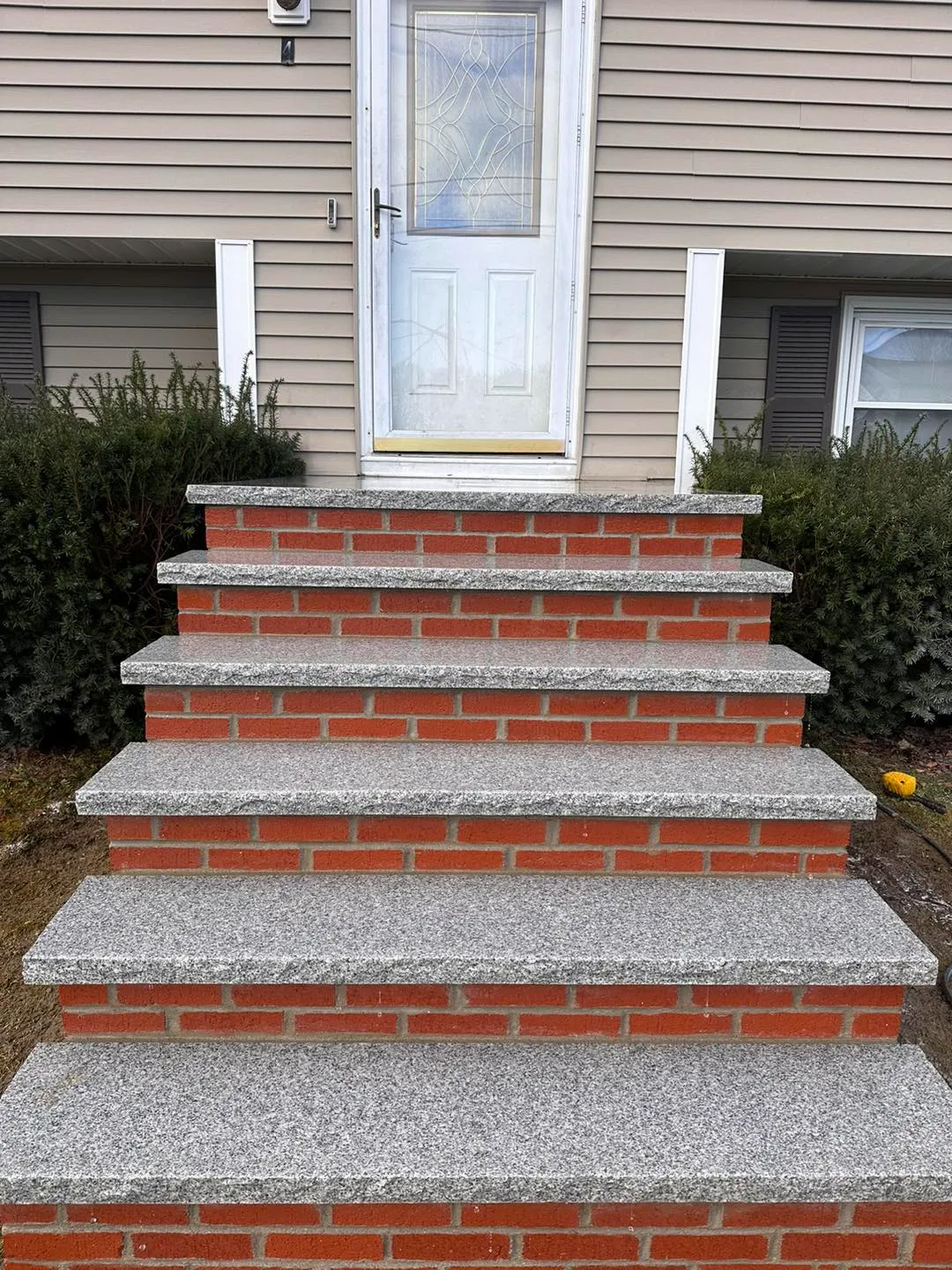 434129369_954031953394905_133449